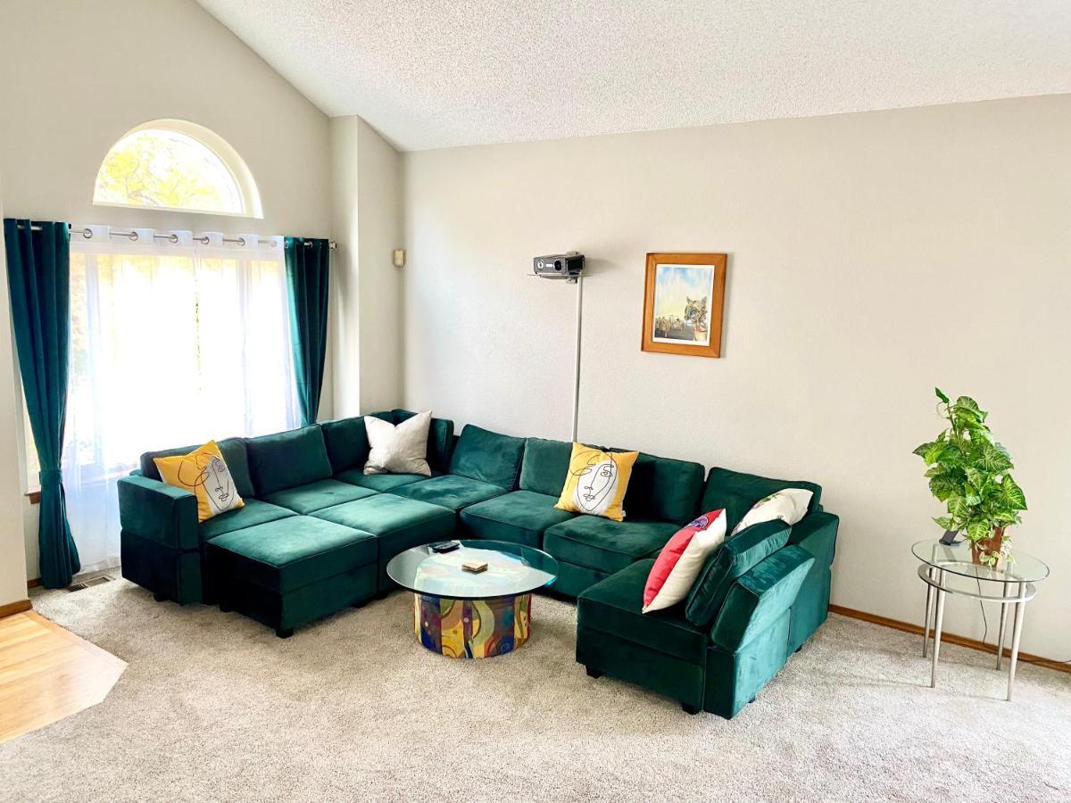 Artsy Home Close To Usafa With Fireplace And Patio Colorado Springs Extérieur photo